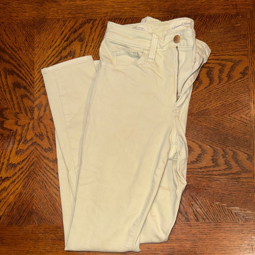 Universal Thread Light Tan High-Rise Skinny Jeans